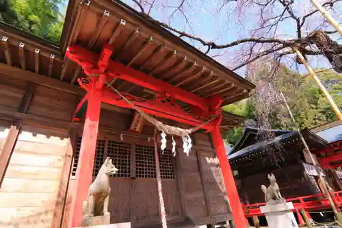 小川諏訪神社の末社