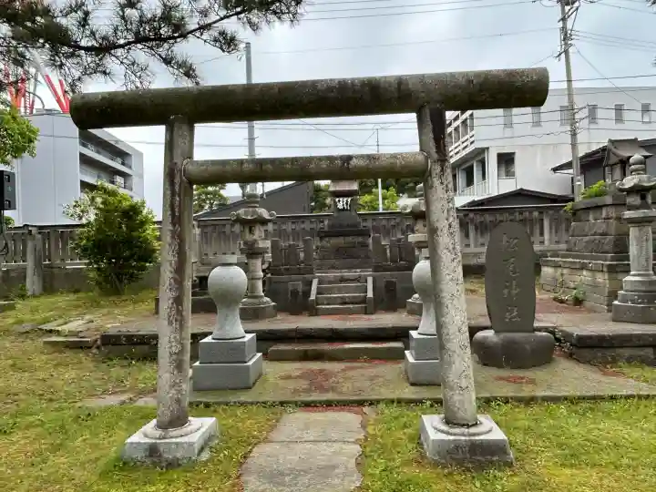 八坂神社(新潟県)