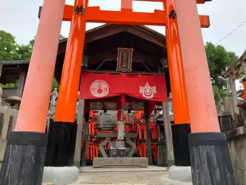 伏見稲荷大社　御膳谷奉拝所(京都府)