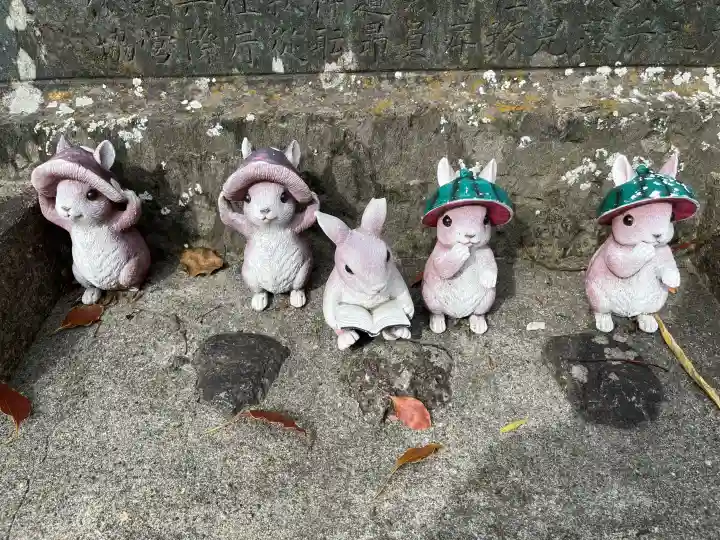 大御和神社の{uncategorized: "未分類", other: "その他", undefined: "問題あり", building: "その他建物", grave: "お墓", sacred_gate: "鳥居", guardian: "狛犬", statue: "像", buddha: "仏像", history: "歴史", nature: "自然", garden: "庭園", animal: "動物", pagoda: "塔", temizu: "手水舎", mountain_gate: "山門・神門", sanctuary: "本殿・本堂", subordinate: "末社・摂社", art: "芸術", scenery: "景色", jizo: "地蔵", ema: "絵馬", goshuin: "御朱印", omikuji: "おみくじ", items: "授与品その他", amulet: "お守り", goshuincho: "御朱印帳", eats: "食事", festival: "お祭り", votive_dance: "神楽", shichigosan: "七五三参", wedding: "結婚式", experience: "体験その他", initially: "初詣", around: "周辺", anti_infection: "感染症対策"}