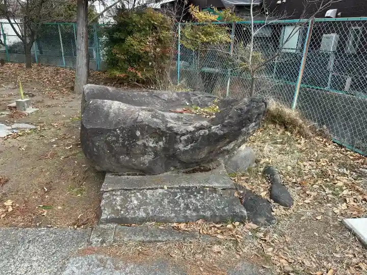 守田廼神社の{uncategorized: "未分類", other: "その他", undefined: "問題あり", building: "その他建物", grave: "お墓", sacred_gate: "鳥居", guardian: "狛犬", statue: "像", buddha: "仏像", history: "歴史", nature: "自然", garden: "庭園", animal: "動物", pagoda: "塔", temizu: "手水舎", mountain_gate: "山門・神門", sanctuary: "本殿・本堂", subordinate: "末社・摂社", art: "芸術", scenery: "景色", jizo: "地蔵", ema: "絵馬", goshuin: "御朱印", omikuji: "おみくじ", items: "授与品その他", amulet: "お守り", goshuincho: "御朱印帳", eats: "食事", festival: "お祭り", votive_dance: "神楽", shichigosan: "七五三参", wedding: "結婚式", experience: "体験その他", initially: "初詣", around: "周辺", anti_infection: "感染症対策"}