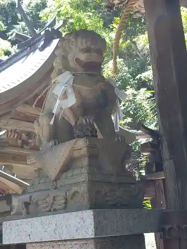 神根神社の狛犬