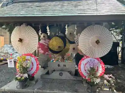 札幌諏訪神社の{uncategorized: "未分類", other: "その他", undefined: "問題あり", building: "その他建物", grave: "お墓", sacred_gate: "鳥居", guardian: "狛犬", statue: "像", buddha: "仏像", history: "歴史", nature: "自然", garden: "庭園", animal: "動物", pagoda: "塔", temizu: "手水舎", mountain_gate: "山門・神門", sanctuary: "本殿・本堂", subordinate: "末社・摂社", art: "芸術", scenery: "景色", jizo: "地蔵", ema: "絵馬", goshuin: "御朱印", omikuji: "おみくじ", items: "授与品その他", amulet: "お守り", goshuincho: "御朱印帳", eats: "食事", festival: "お祭り", votive_dance: "神楽", shichigosan: "七五三参", wedding: "結婚式", experience: "体験その他", initially: "初詣", around: "周辺", anti_infection: "感染症対策"}