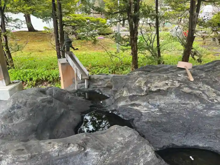 栗山天満宮の{uncategorized: "未分類", other: "その他", undefined: "問題あり", building: "その他建物", grave: "お墓", sacred_gate: "鳥居", guardian: "狛犬", statue: "像", buddha: "仏像", history: "歴史", nature: "自然", garden: "庭園", animal: "動物", pagoda: "塔", temizu: "手水舎", mountain_gate: "山門・神門", sanctuary: "本殿・本堂", subordinate: "末社・摂社", art: "芸術", scenery: "景色", jizo: "地蔵", ema: "絵馬", goshuin: "御朱印", omikuji: "おみくじ", items: "授与品その他", amulet: "お守り", goshuincho: "御朱印帳", eats: "食事", festival: "お祭り", votive_dance: "神楽", shichigosan: "七五三参", wedding: "結婚式", experience: "体験その他", initially: "初詣", around: "周辺", anti_infection: "感染症対策"}
