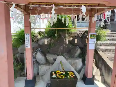 差出磯大嶽山神社 仕事と健康と厄よけの神さま(山梨県)