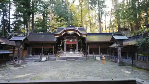 諏訪大社の本殿・本堂