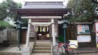 太子堂八幡神社の鳥居