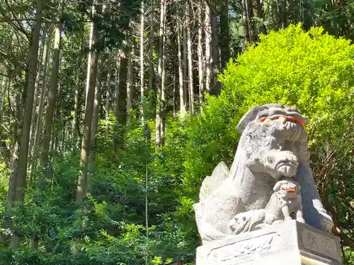 鎮神社の狛犬