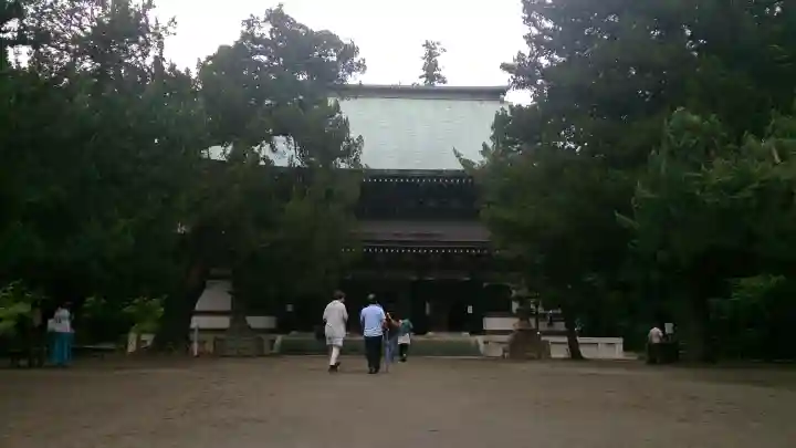 円覚寺の{uncategorized: "未分類", other: "その他", undefined: "問題あり", building: "その他建物", grave: "お墓", sacred_gate: "鳥居", guardian: "狛犬", statue: "像", buddha: "仏像", history: "歴史", nature: "自然", garden: "庭園", animal: "動物", pagoda: "塔", temizu: "手水舎", mountain_gate: "山門・神門", sanctuary: "本殿・本堂", subordinate: "末社・摂社", art: "芸術", scenery: "景色", jizo: "地蔵", ema: "絵馬", goshuin: "御朱印", omikuji: "おみくじ", items: "授与品その他", amulet: "お守り", goshuincho: "御朱印帳", eats: "食事", festival: "お祭り", votive_dance: "神楽", shichigosan: "七五三参", wedding: "結婚式", experience: "体験その他", initially: "初詣", around: "周辺", anti_infection: "感染症対策"}