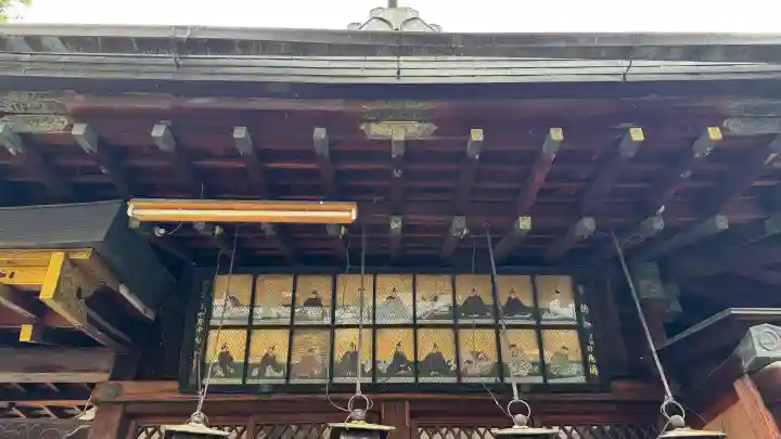 京都ゑびす神社の{uncategorized: "未分類", other: "その他", undefined: "問題あり", building: "その他建物", grave: "お墓", sacred_gate: "鳥居", guardian: "狛犬", statue: "像", buddha: "仏像", history: "歴史", nature: "自然", garden: "庭園", animal: "動物", pagoda: "塔", temizu: "手水舎", mountain_gate: "山門・神門", sanctuary: "本殿・本堂", subordinate: "末社・摂社", art: "芸術", scenery: "景色", jizo: "地蔵", ema: "絵馬", goshuin: "御朱印", omikuji: "おみくじ", items: "授与品その他", amulet: "お守り", goshuincho: "御朱印帳", eats: "食事", festival: "お祭り", votive_dance: "神楽", shichigosan: "七五三参", wedding: "結婚式", experience: "体験その他", initially: "初詣", around: "周辺", anti_infection: "感染症対策"}
