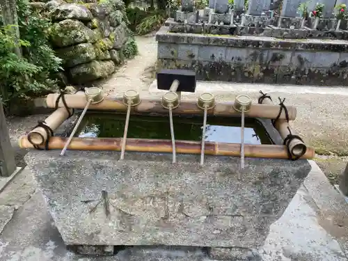 西光寺の手水舎