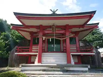 諏訪神社の本殿・本堂