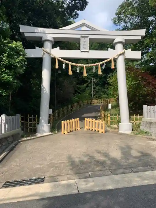 日吉神社(上社)の鳥居