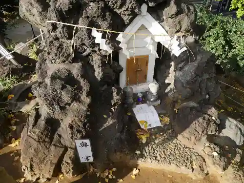 鳩森八幡神社の末社