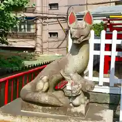 仲町稲荷神社の狛犬