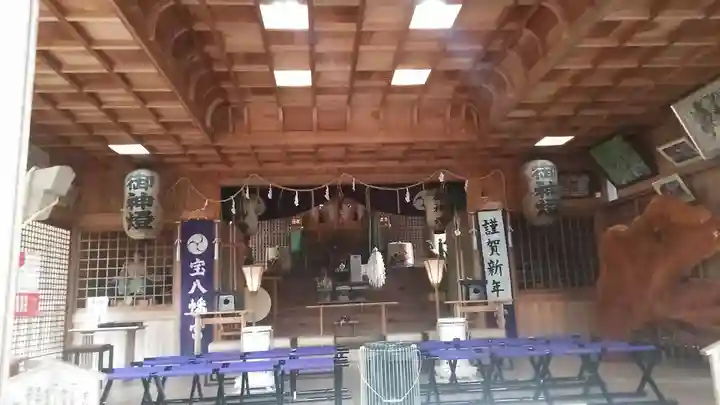 宝八幡宮の本殿・本堂