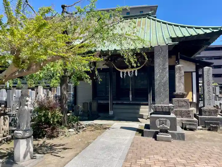 善立寺の{uncategorized: "未分類", other: "その他", undefined: "問題あり", building: "その他建物", grave: "お墓", sacred_gate: "鳥居", guardian: "狛犬", statue: "像", buddha: "仏像", history: "歴史", nature: "自然", garden: "庭園", animal: "動物", pagoda: "塔", temizu: "手水舎", mountain_gate: "山門・神門", sanctuary: "本殿・本堂", subordinate: "末社・摂社", art: "芸術", scenery: "景色", jizo: "地蔵", ema: "絵馬", goshuin: "御朱印", omikuji: "おみくじ", items: "授与品その他", amulet: "お守り", goshuincho: "御朱印帳", eats: "食事", festival: "お祭り", votive_dance: "神楽", shichigosan: "七五三参", wedding: "結婚式", experience: "体験その他", initially: "初詣", around: "周辺", anti_infection: "感染症対策"}