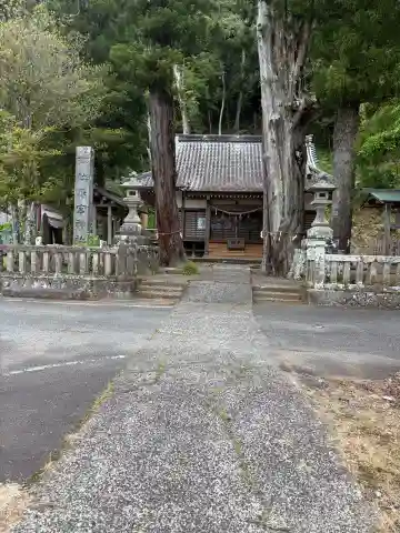 来宮神社の{uncategorized: "未分類", other: "その他", undefined: "問題あり", building: "その他建物", grave: "お墓", sacred_gate: "鳥居", guardian: "狛犬", statue: "像", buddha: "仏像", history: "歴史", nature: "自然", garden: "庭園", animal: "動物", pagoda: "塔", temizu: "手水舎", mountain_gate: "山門・神門", sanctuary: "本殿・本堂", subordinate: "末社・摂社", art: "芸術", scenery: "景色", jizo: "地蔵", ema: "絵馬", goshuin: "御朱印", omikuji: "おみくじ", items: "授与品その他", amulet: "お守り", goshuincho: "御朱印帳", eats: "食事", festival: "お祭り", votive_dance: "神楽", shichigosan: "七五三参", wedding: "結婚式", experience: "体験その他", initially: "初詣", around: "周辺", anti_infection: "感染症対策"}