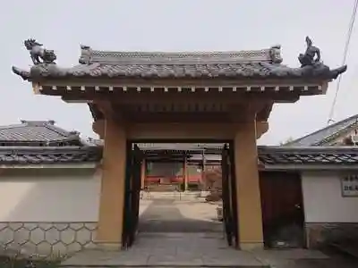 建宗寺の山門