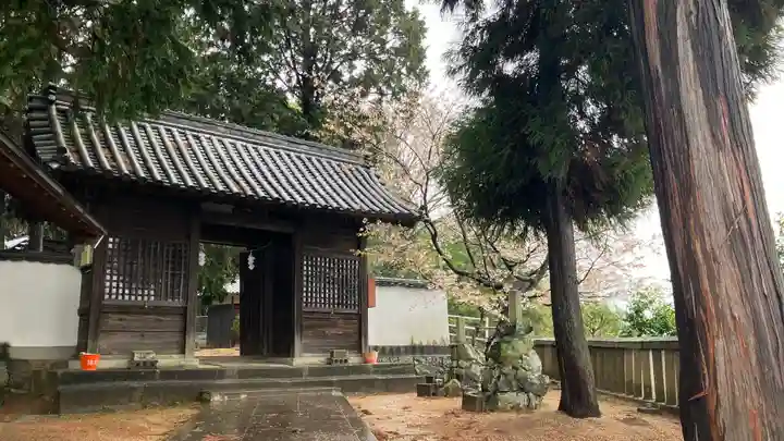 一王子神社の山門・神門