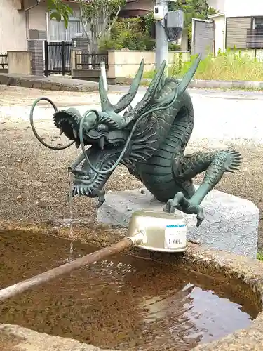 山王春日神社の手水