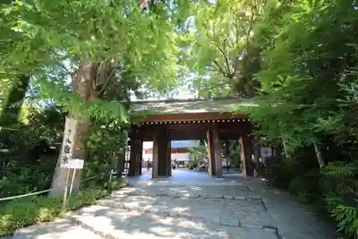 阿佐ヶ谷神明宮の山門・神門