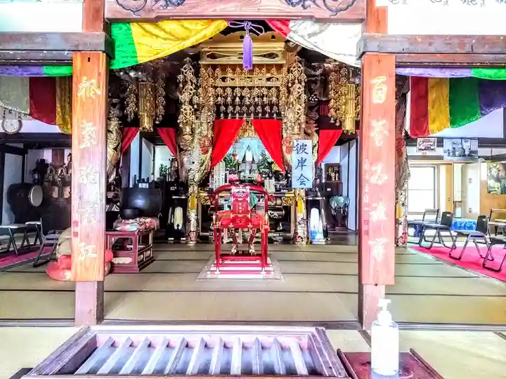 安楽寺の本殿・本堂