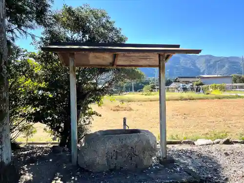 御厨神明社の手水舎
