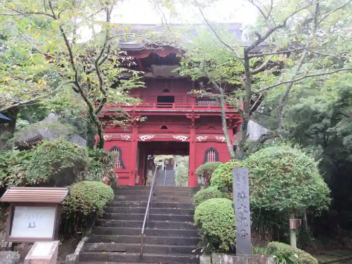 清水寺の山門・神門