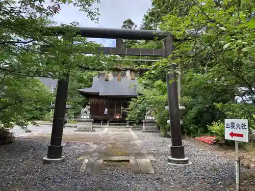 出雲神社の鳥居