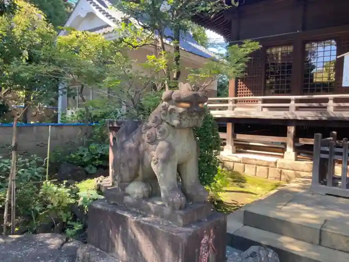 白山神社の狛犬