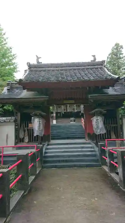 岩水寺の山門・神門