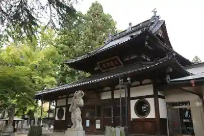 大慈寺の本殿・本堂
