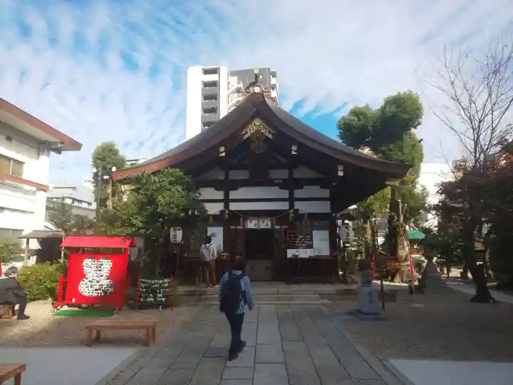 三輪神社の本殿・本堂