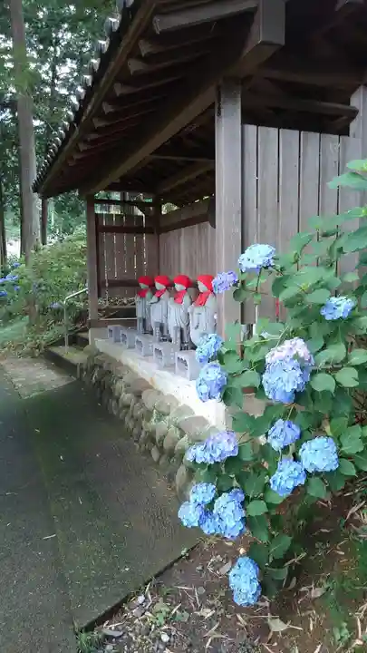 七国山薬王寺の地蔵