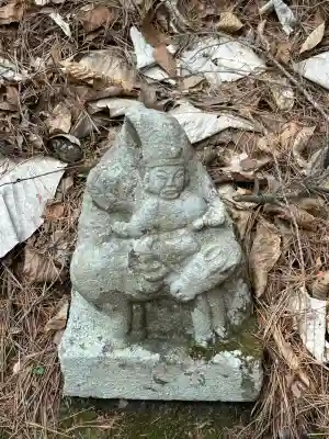 修那羅山安宮神社の{uncategorized: "未分類", other: "その他", undefined: "問題あり", building: "その他建物", grave: "お墓", sacred_gate: "鳥居", guardian: "狛犬", statue: "像", buddha: "仏像", history: "歴史", nature: "自然", garden: "庭園", animal: "動物", pagoda: "塔", temizu: "手水舎", mountain_gate: "山門・神門", sanctuary: "本殿・本堂", subordinate: "末社・摂社", art: "芸術", scenery: "景色", jizo: "地蔵", ema: "絵馬", goshuin: "御朱印", omikuji: "おみくじ", items: "授与品その他", amulet: "お守り", goshuincho: "御朱印帳", eats: "食事", festival: "お祭り", votive_dance: "神楽", shichigosan: "七五三参", wedding: "結婚式", experience: "体験その他", initially: "初詣", around: "周辺", anti_infection: "感染症対策"}