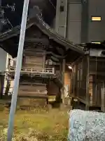 稲荷神社の{uncategorized: "未分類", other: "その他", undefined: "問題あり", building: "その他建物", grave: "お墓", sacred_gate: "鳥居", guardian: "狛犬", statue: "像", buddha: "仏像", history: "歴史", nature: "自然", garden: "庭園", animal: "動物", pagoda: "塔", temizu: "手水舎", mountain_gate: "山門・神門", sanctuary: "本殿・本堂", subordinate: "末社・摂社", art: "芸術", scenery: "景色", jizo: "地蔵", ema: "絵馬", goshuin: "御朱印", omikuji: "おみくじ", items: "授与品その他", amulet: "お守り", goshuincho: "御朱印帳", eats: "食事", festival: "お祭り", votive_dance: "神楽", shichigosan: "七五三参", wedding: "結婚式", experience: "体験その他", initially: "初詣", around: "周辺", anti_infection: "感染症対策"}