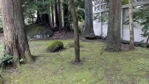白山神社の庭園