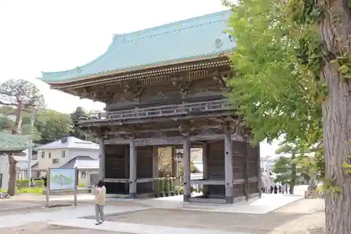 村松虚空蔵堂（日高寺）の山門