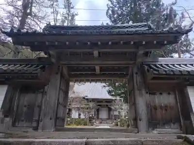 西明寺の{uncategorized: "未分類", other: "その他", undefined: "問題あり", building: "その他建物", grave: "お墓", sacred_gate: "鳥居", guardian: "狛犬", statue: "像", buddha: "仏像", history: "歴史", nature: "自然", garden: "庭園", animal: "動物", pagoda: "塔", temizu: "手水舎", mountain_gate: "山門・神門", sanctuary: "本殿・本堂", subordinate: "末社・摂社", art: "芸術", scenery: "景色", jizo: "地蔵", ema: "絵馬", goshuin: "御朱印", omikuji: "おみくじ", items: "授与品その他", amulet: "お守り", goshuincho: "御朱印帳", eats: "食事", festival: "お祭り", votive_dance: "神楽", shichigosan: "七五三参", wedding: "結婚式", experience: "体験その他", initially: "初詣", around: "周辺", anti_infection: "感染症対策"}