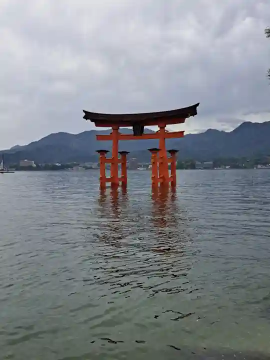厳島神社(広島県)