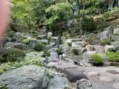 洞窟観音・徳明園・山徳記念館の庭園