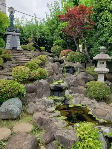 感通寺の庭園