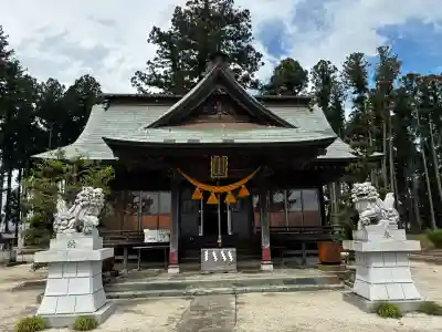 鹿嶋三嶋神社の{uncategorized: "未分類", other: "その他", undefined: "問題あり", building: "その他建物", grave: "お墓", sacred_gate: "鳥居", guardian: "狛犬", statue: "像", buddha: "仏像", history: "歴史", nature: "自然", garden: "庭園", animal: "動物", pagoda: "塔", temizu: "手水舎", mountain_gate: "山門・神門", sanctuary: "本殿・本堂", subordinate: "末社・摂社", art: "芸術", scenery: "景色", jizo: "地蔵", ema: "絵馬", goshuin: "御朱印", omikuji: "おみくじ", items: "授与品その他", amulet: "お守り", goshuincho: "御朱印帳", eats: "食事", festival: "お祭り", votive_dance: "神楽", shichigosan: "七五三参", wedding: "結婚式", experience: "体験その他", initially: "初詣", around: "周辺", anti_infection: "感染症対策"}