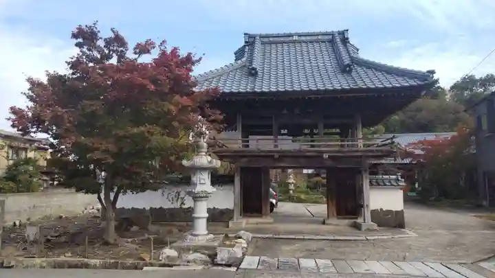 妙本寺の山門・神門