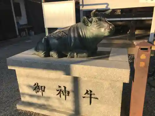 都留弥神社の狛犬