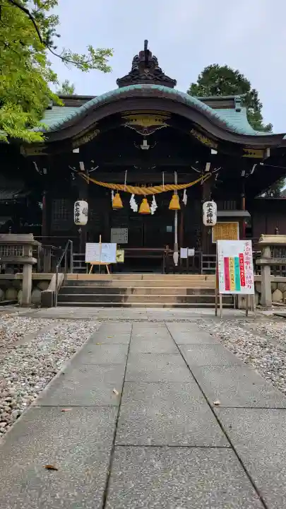 本土神社の{uncategorized: "未分類", other: "その他", undefined: "問題あり", building: "その他建物", grave: "お墓", sacred_gate: "鳥居", guardian: "狛犬", statue: "像", buddha: "仏像", history: "歴史", nature: "自然", garden: "庭園", animal: "動物", pagoda: "塔", temizu: "手水舎", mountain_gate: "山門・神門", sanctuary: "本殿・本堂", subordinate: "末社・摂社", art: "芸術", scenery: "景色", jizo: "地蔵", ema: "絵馬", goshuin: "御朱印", omikuji: "おみくじ", items: "授与品その他", amulet: "お守り", goshuincho: "御朱印帳", eats: "食事", festival: "お祭り", votive_dance: "神楽", shichigosan: "七五三参", wedding: "結婚式", experience: "体験その他", initially: "初詣", around: "周辺", anti_infection: "感染症対策"}