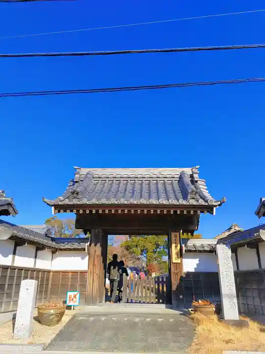 随応院(不遠寺隨應院)の山門・神門