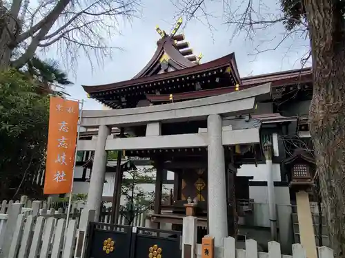 鳥越神社の鳥居