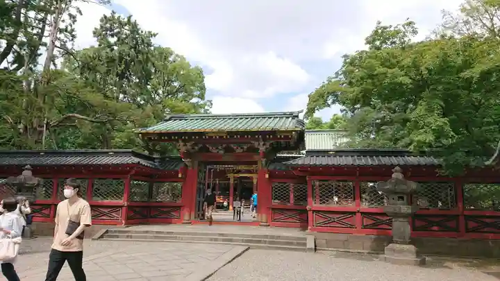 根津神社の山門・神門